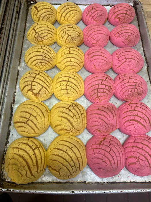 La Luna Bakery Picture 4