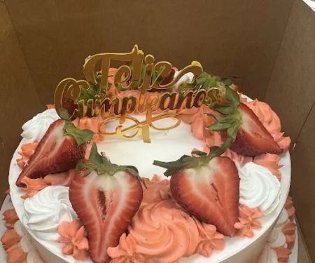 La Luna Bakery