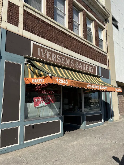 Iversen's Bakery Picture 7