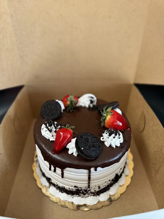 Luxe Cakes Panaderia Picture 10
