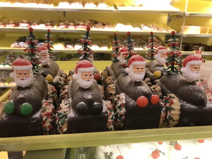 Reuter's Bakery Picture 4