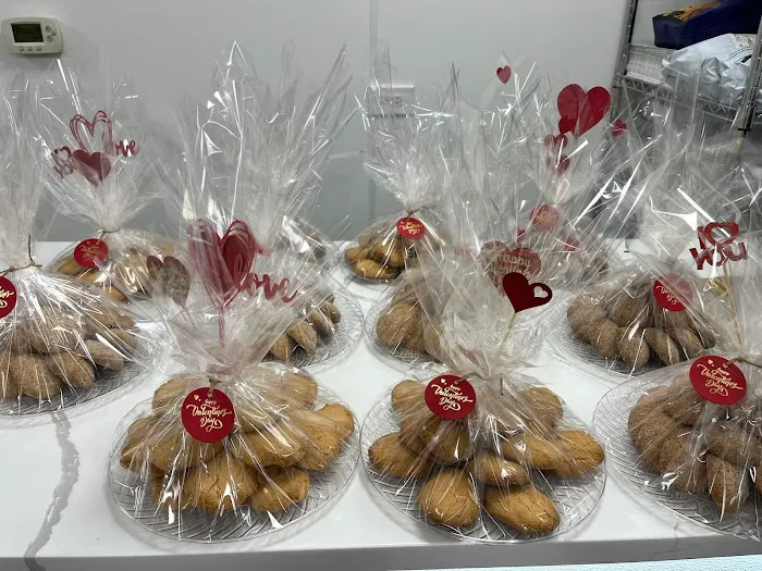 La Fina Bakery LLC Picture 10