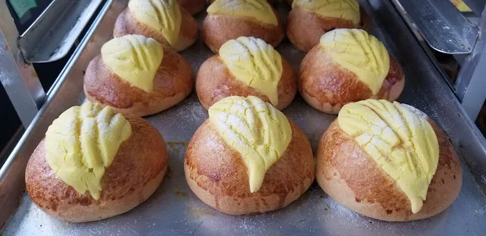La Luna Bakery Panaderia Picture 6