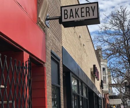 pHlour Bakery & Cafe