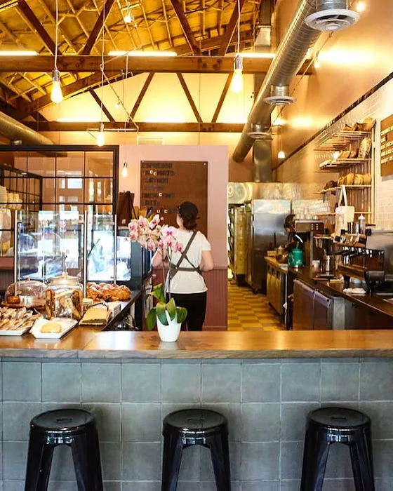 pHlour Bakery & Cafe Picture 5