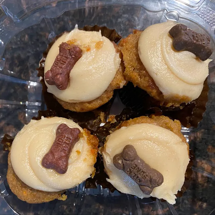 SmallCakes Cupcakery Picture 5