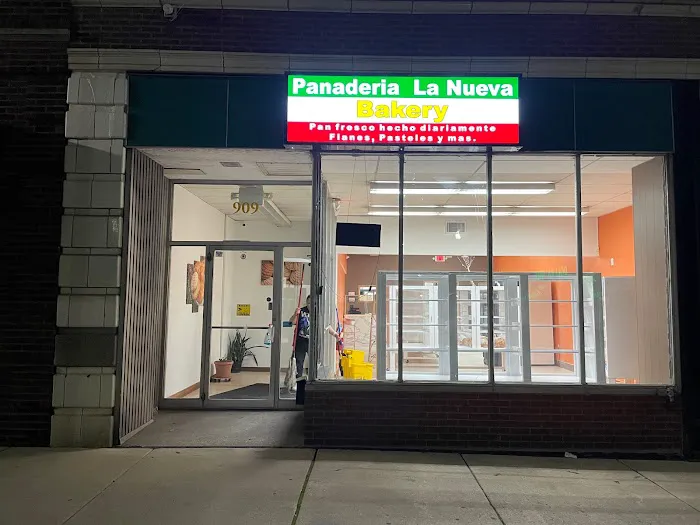 Panaderia La Nueva Bakery Picture 1
