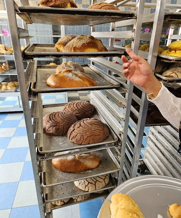 La Central Bakery Picture 9