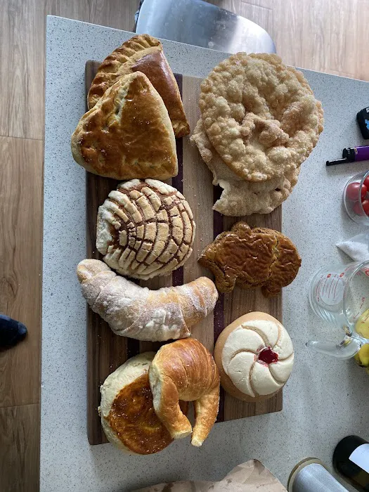 Gerardo's Bakery Picture 5