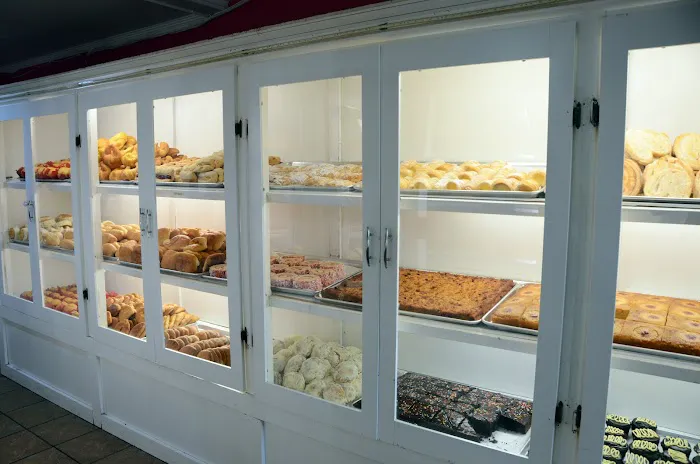Santa Maria Bakery 1 Picture 9