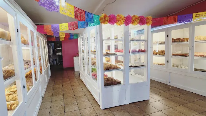 Santa Maria Bakery 1 Picture 6