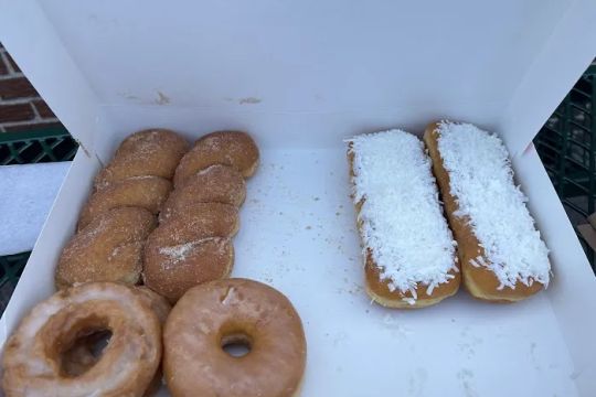 Dunk Donuts