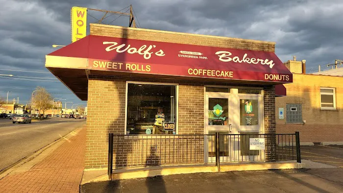 Wolf's Bakery Picture 2