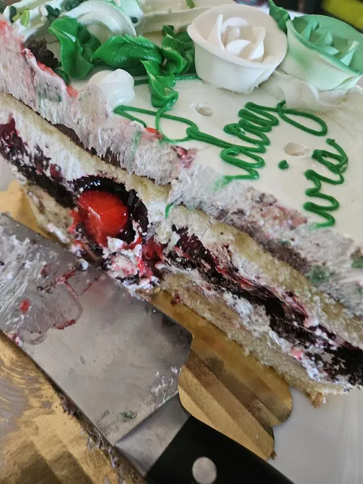 Wolf's Bakery Picture 9