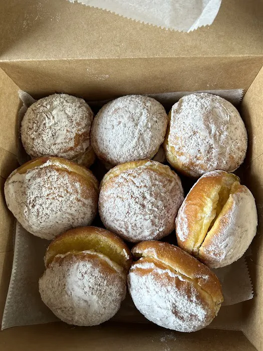 Wolf's Bakery Picture 7