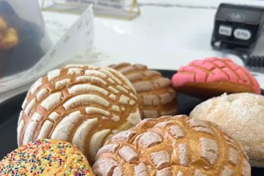La Concha Bakery