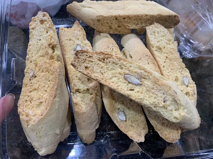 Vesuvio Bakery & Deli Picture 6