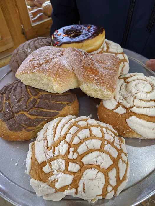 La Fiesta Bakery Picture 5