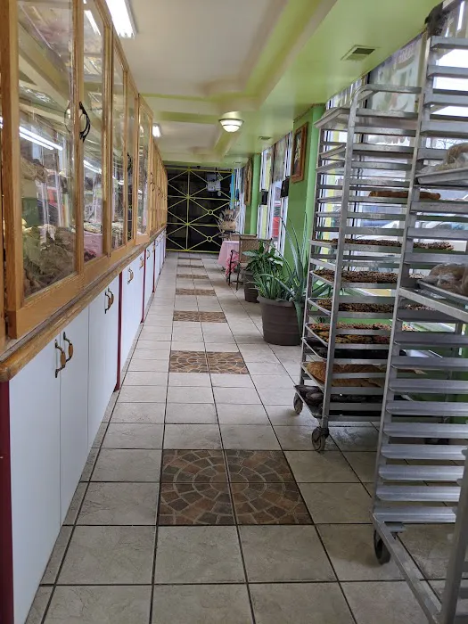 La Fiesta Bakery Picture 3