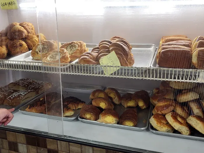 Bambinos bakery Picture 5