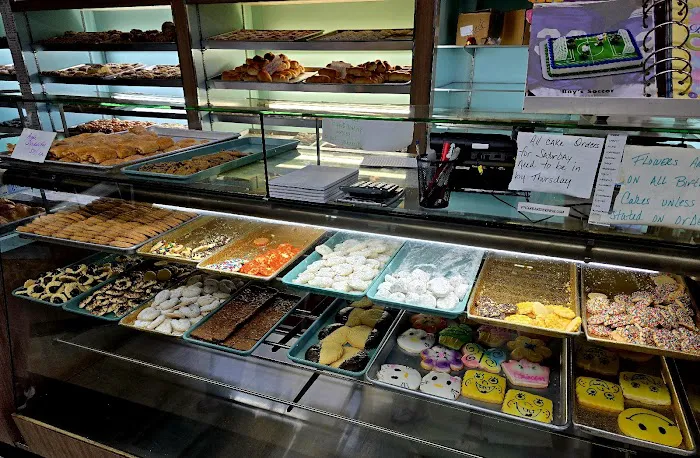 Pticek’s & Son Bakery Picture 9