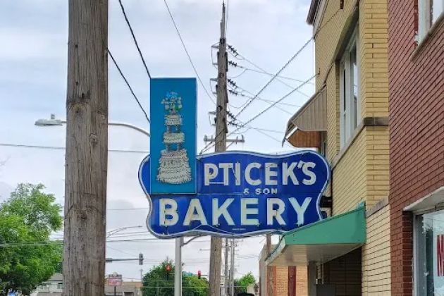 Pticek’s & Son Bakery