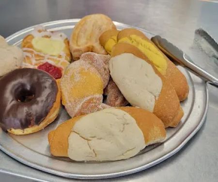 Pineda's Bakery