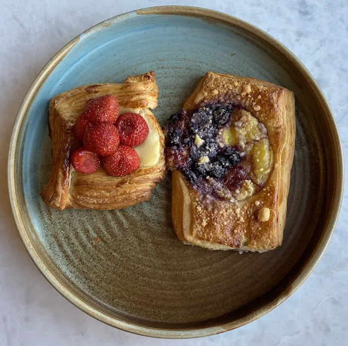 Au Levain Bakery & Cafe Picture 4