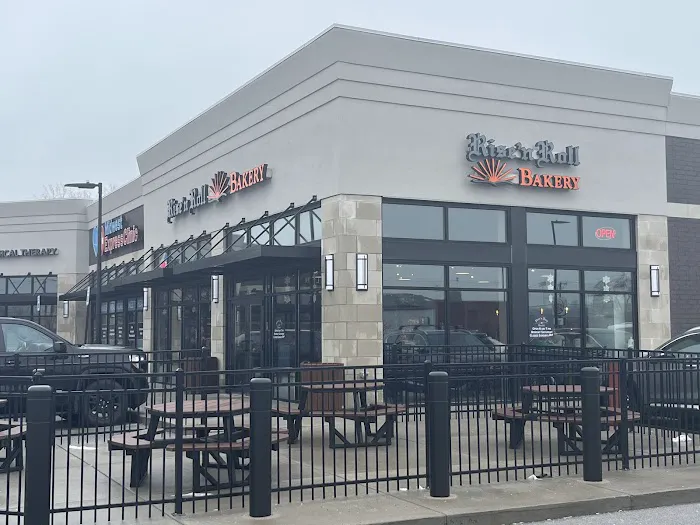 Rise'n Roll Bakery-Cedar Lake Picture 5