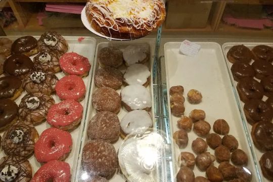 Beck's Crown Bakery