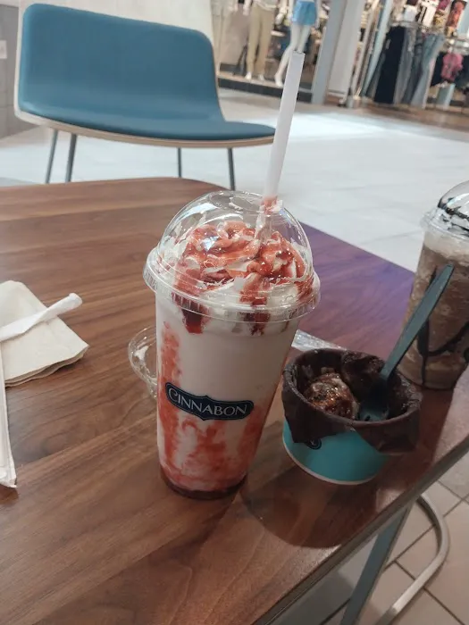 Cinnabon Picture 10