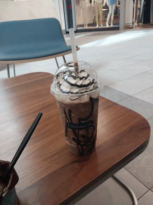 Cinnabon Picture 6