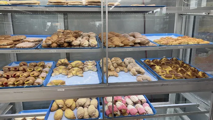 Le Paris Bakery #2 Picture 7
