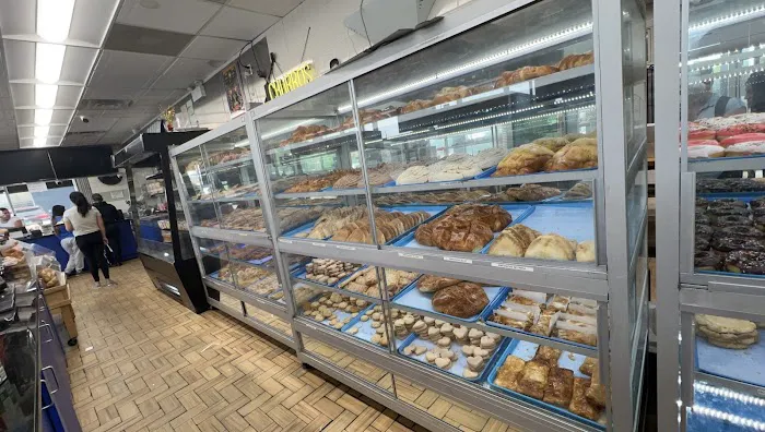 Le Paris Bakery #2 Picture 5