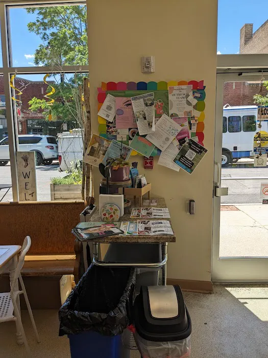 The Happy Apple Pie Shop Picture 5
