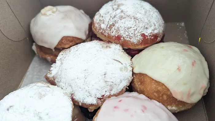 Roeser's Bakery Picture 4