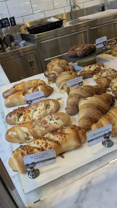 Roggenart European Bakery, Bistro & Cafe Picture 1