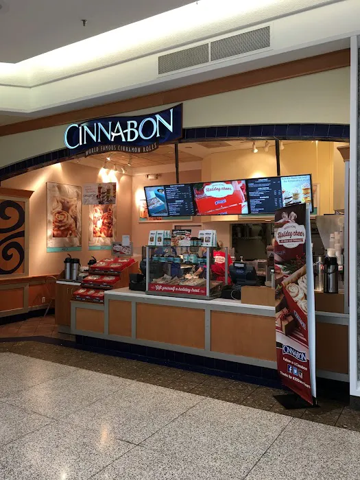 Cinnabon Picture 7
