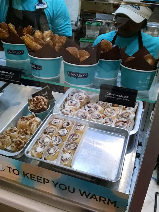 Cinnabon Picture 8