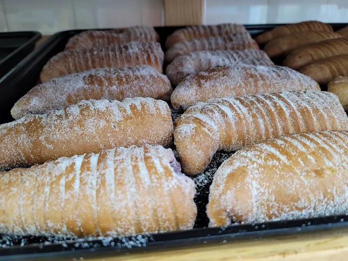 Le Paris Bakery Picture 5