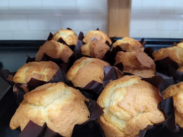 Le Paris Bakery Picture 1