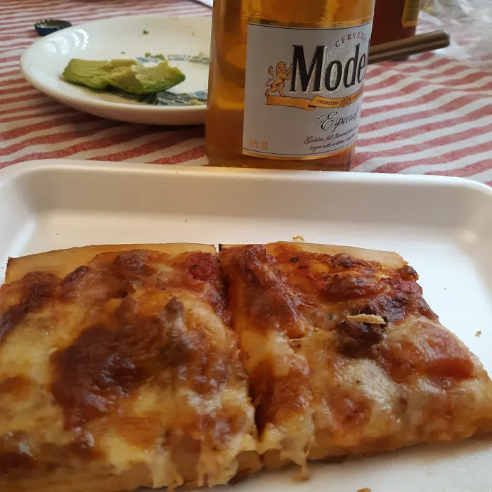 Pizzeria Y Taqueria Arellanos Picture 8