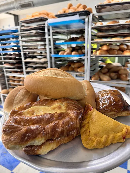 La Central Bakery Picture 7