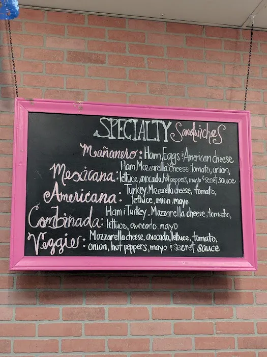 Aracely's Bakery Picture 7