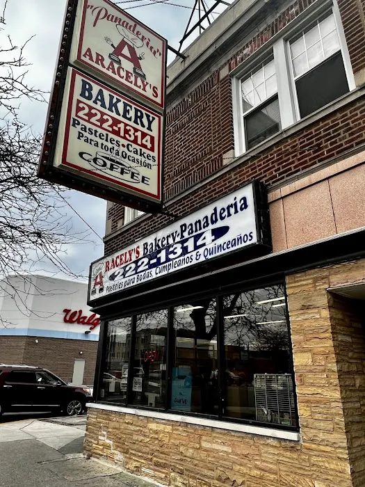 Aracely's Bakery Picture 9