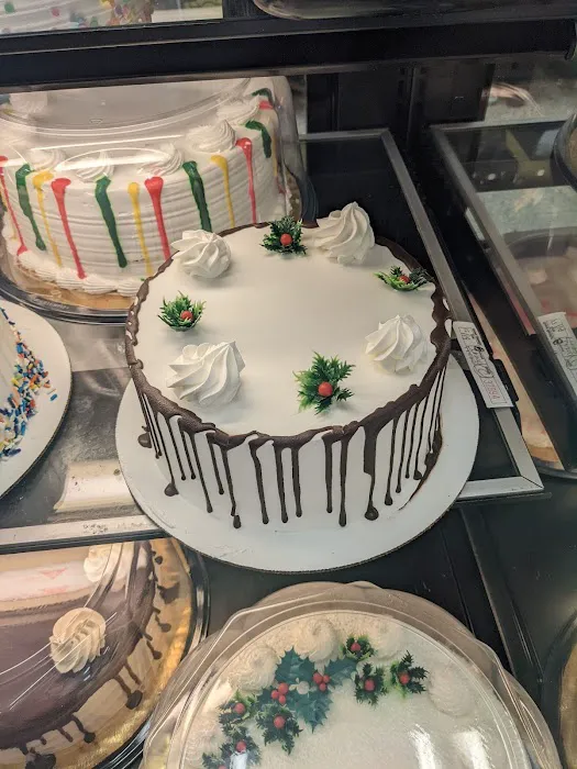 Aracely's Bakery Picture 4