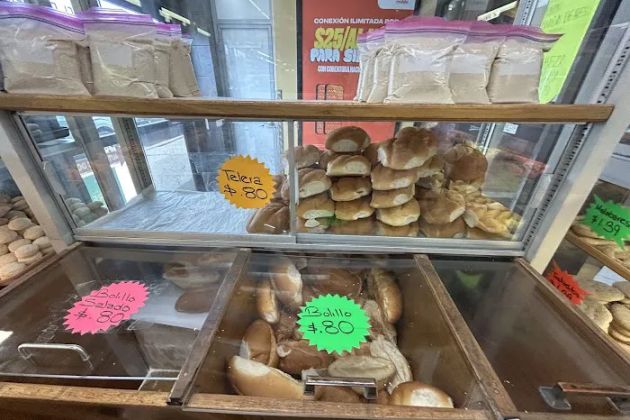 El Porvenir Bakery #2