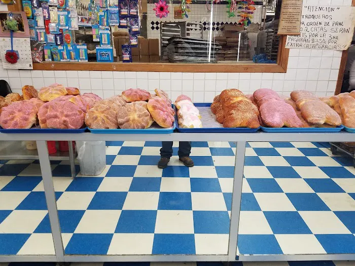 La Central Bakery Picture 8