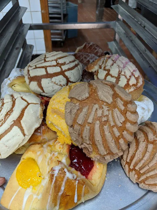 La Central Bakery Picture 5