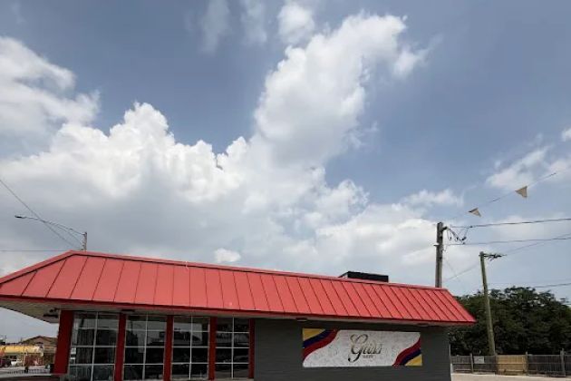 Guss Bakery